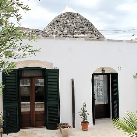 Holiday home Trullo Vecchio Olivo *