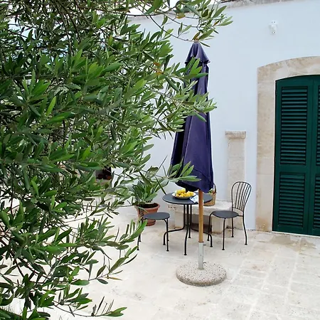 Trullo Vecchio Olivo Holiday home *